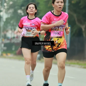 Runner Photo 7045249