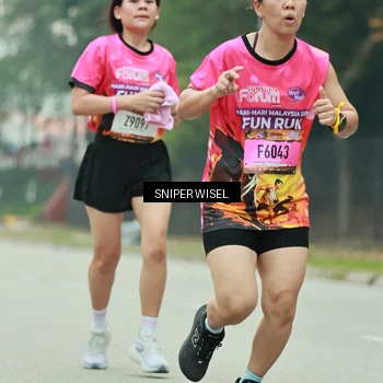 Runner Photo 7045253