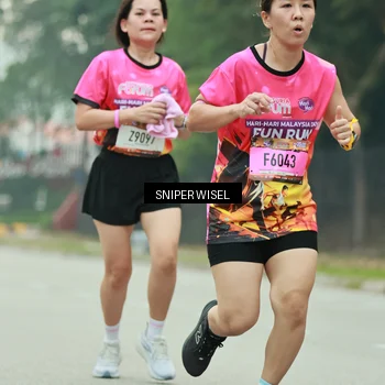 Runner Photo 7045254