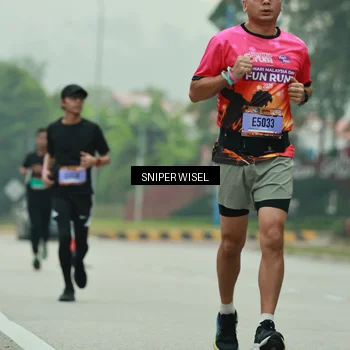 Runner Photo 7045273