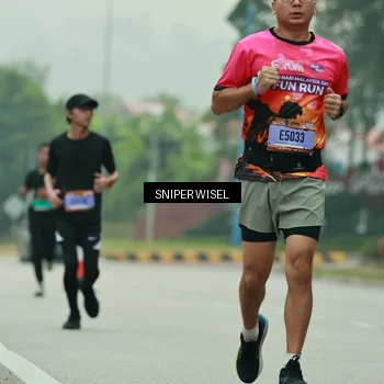 Runner Photo 7045275