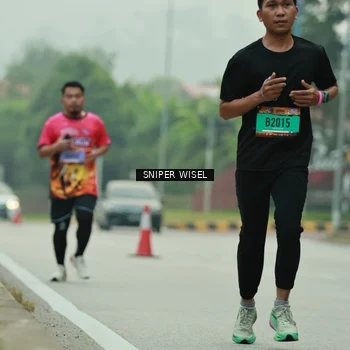 Runner Photo 7045289