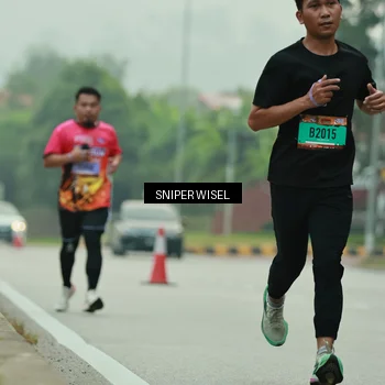 Runner Photo 7045294