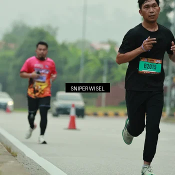 Runner Photo 7045295