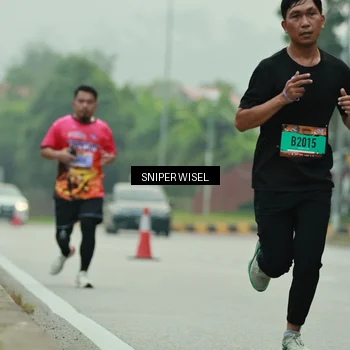 Runner Photo 7045296