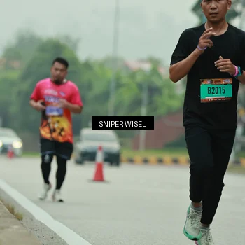 Runner Photo 7045298