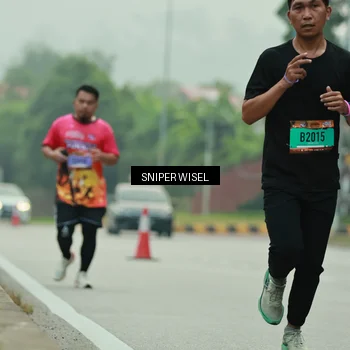 Runner Photo 7045301