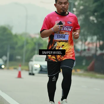 Runner Photo 7045307