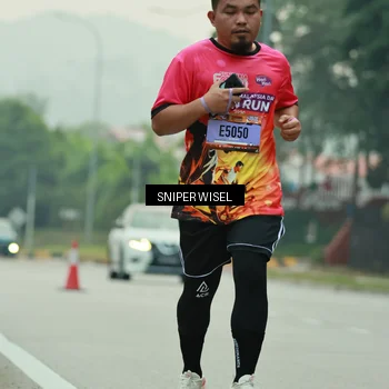 Runner Photo 7045309