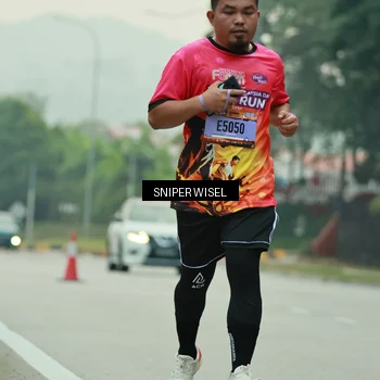 Runner Photo 7045310