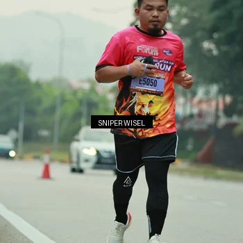 Runner Photo 7045317