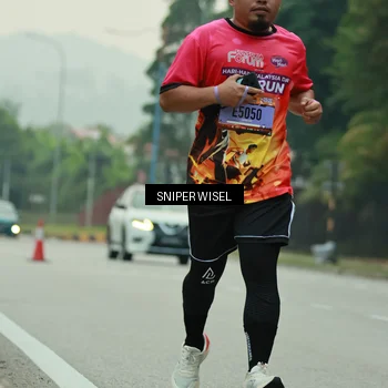 Runner Photo 7045330