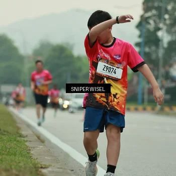 Runner Photo 7045337