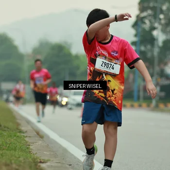 Runner Photo 7045341