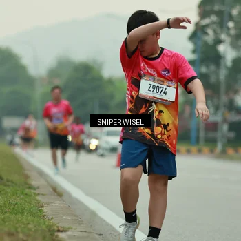 Runner Photo 7045343