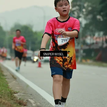Runner Photo 7045347