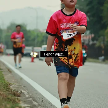 Runner Photo 7045358