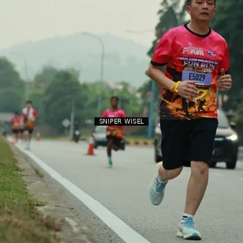Runner Photo 7045369