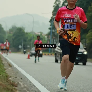 Runner Photo 7045371