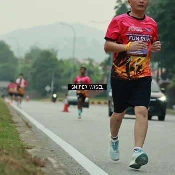 Runner Photo 7045372