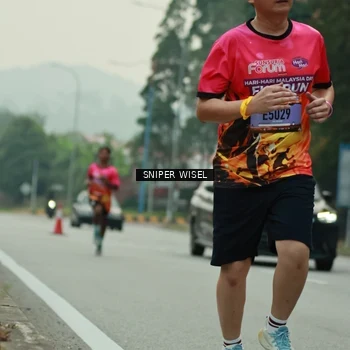 Runner Photo 7045382