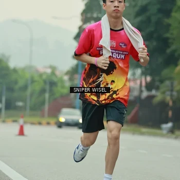 Runner Photo 7045402