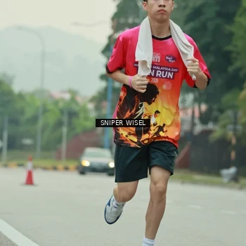 Runner Photo 7045405