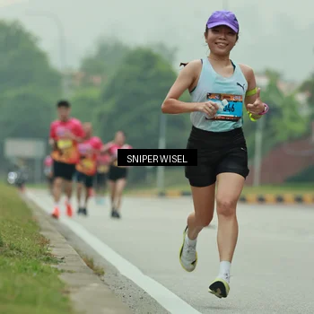 Runner Photo 7045424