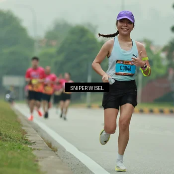 Runner Photo 7045426