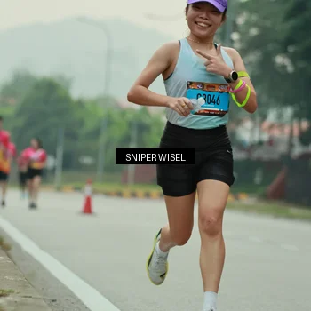Runner Photo 7045438