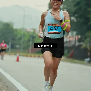 Runner Photo 7045444