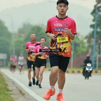 Runner Photo 7045460