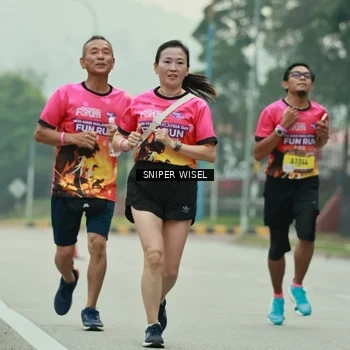 Runner Photo 7045477