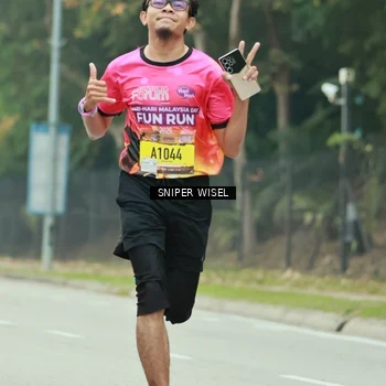 Runner Photo 7045484