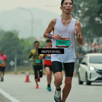 Runner Photo 7045498