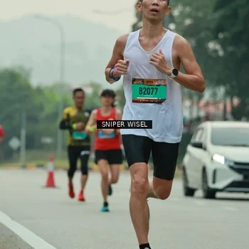 Runner Photo 7045501