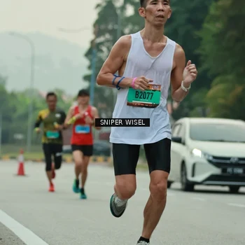 Runner Photo 7045511