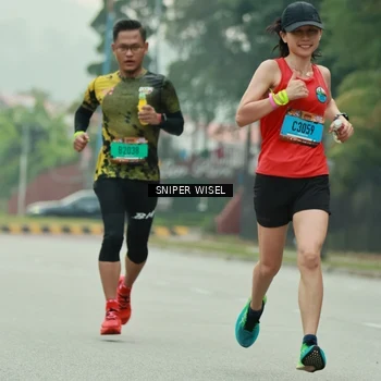 Runner Photo 7045528