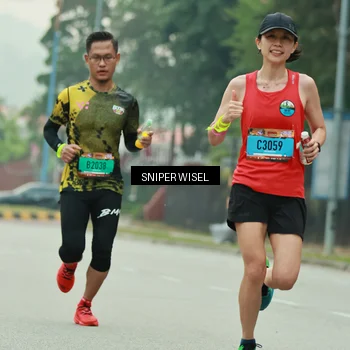 Runner Photo 7045541
