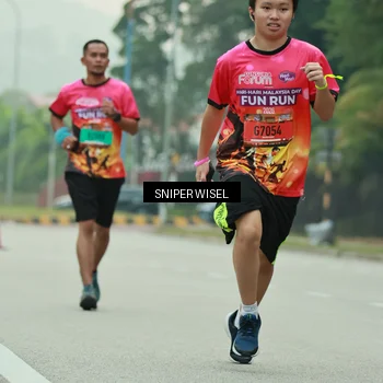 Runner Photo 7045560
