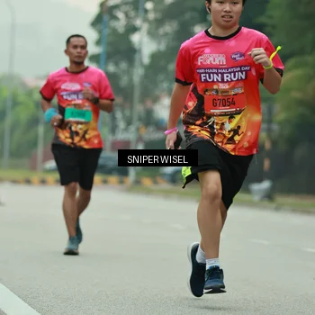 Runner Photo 7045564