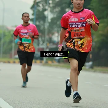 Runner Photo 7045568