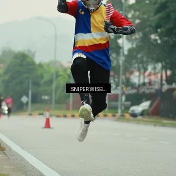 Runner Photo 7045624