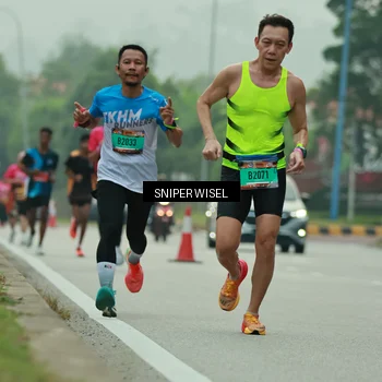 Runner Photo 7045663