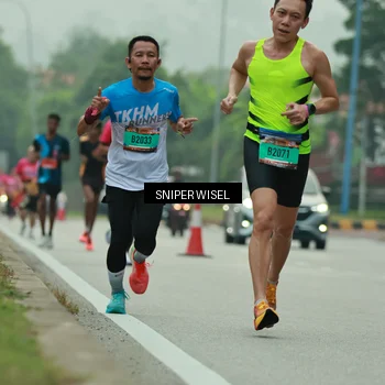 Runner Photo 7045665
