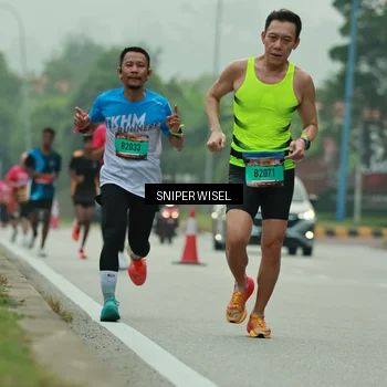 Runner Photo 7045668
