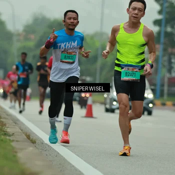 Runner Photo 7045669