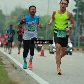 Runner Photo 7045671