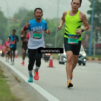 Runner Photo 7045674