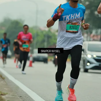 Runner Photo 7045685